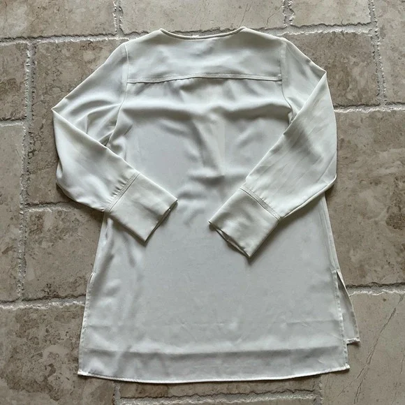 Chico's Off White Tunic Top Long Sleeve‎ Blouse Button Detail - Picture 3 of 10